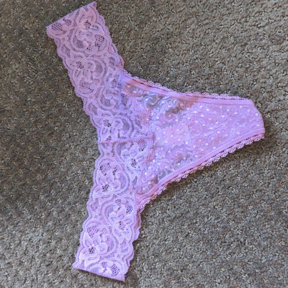NWOT Victoria's Secret Thong Panty Size S